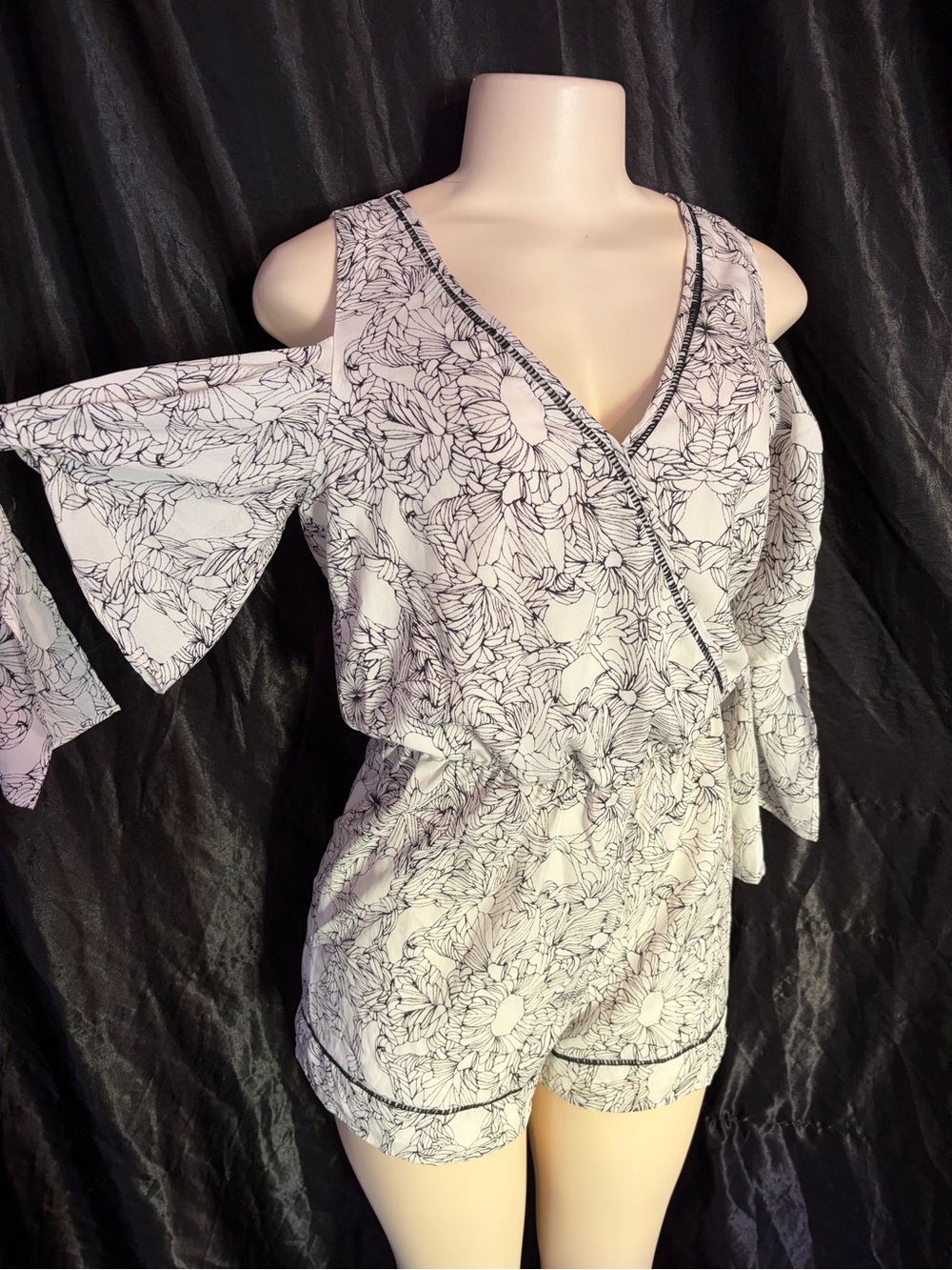 Adelyn Rae White Floral Cold-Shoulder Romper Pajama